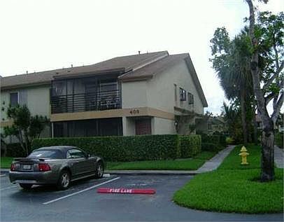 1st image of 409 Gardens Dr #202-1