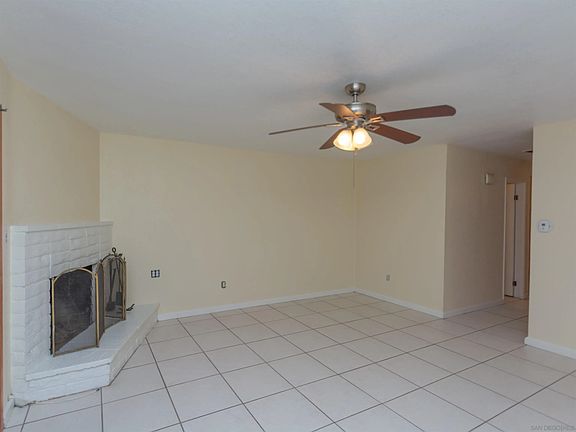 4th image of 423 Colorado Ave APT B