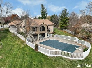 4470 Wintergreen Dr SE, Kentwood, MI