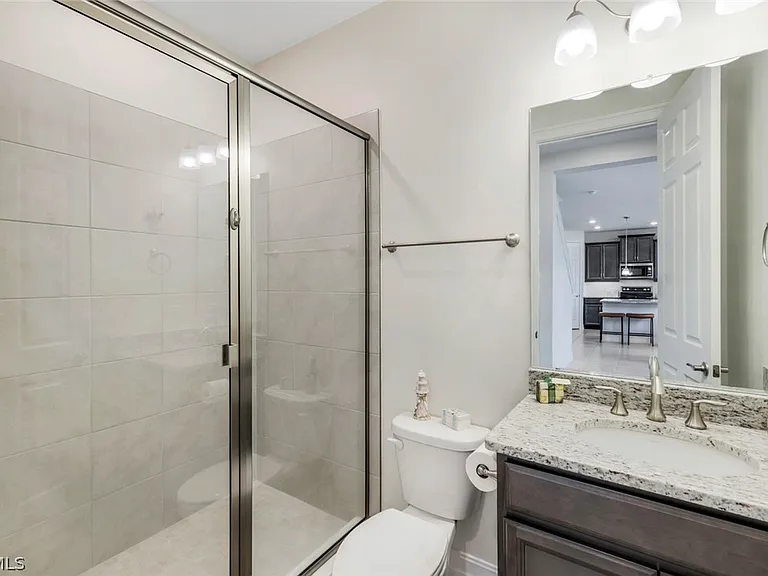 421 Coral Reef Pl — Photo 23