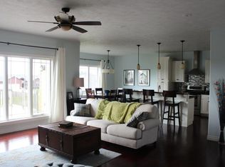 1003 Birdie Dr, Dell Rapids, SD 57022