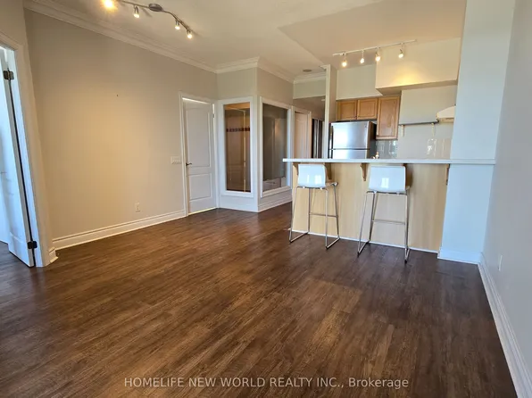2 Clairtrell Rd #1202, Toronto, ON M2N 7H5