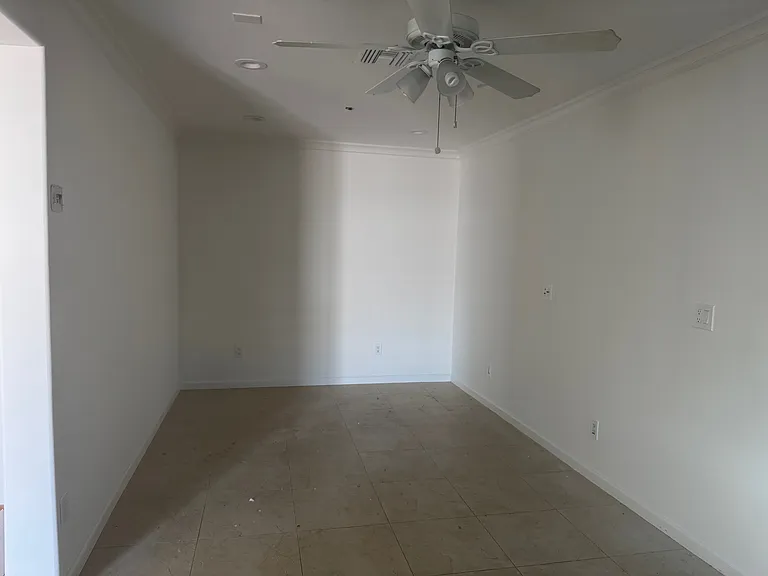 Raymond Ave — Photo 10