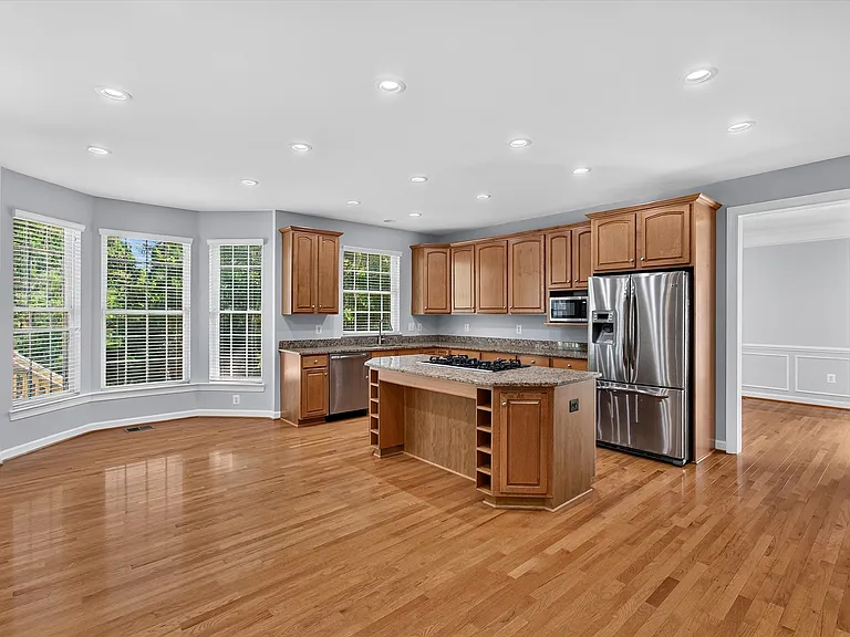 25670 S Village Dr — Photo 11