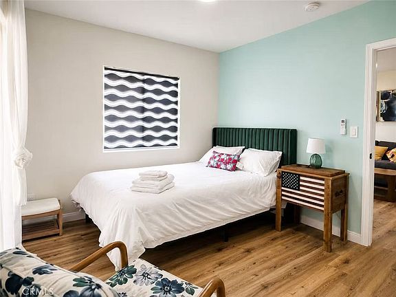 4th image of 559 E Juanita Ave #B