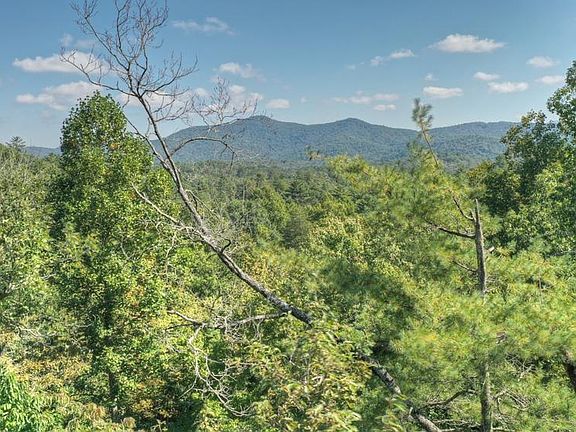 3rd image of Little Creek Dr