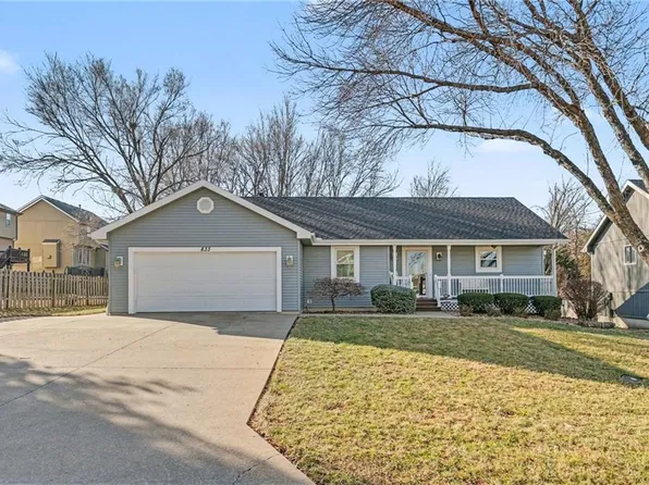 833 Park Ave, Leavenworth, KS 66048