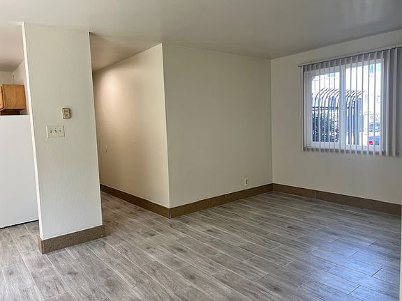 3rd image of 647 E 17th St