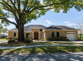 2103 Heritage Crest Dr, Valrico, FL 33594