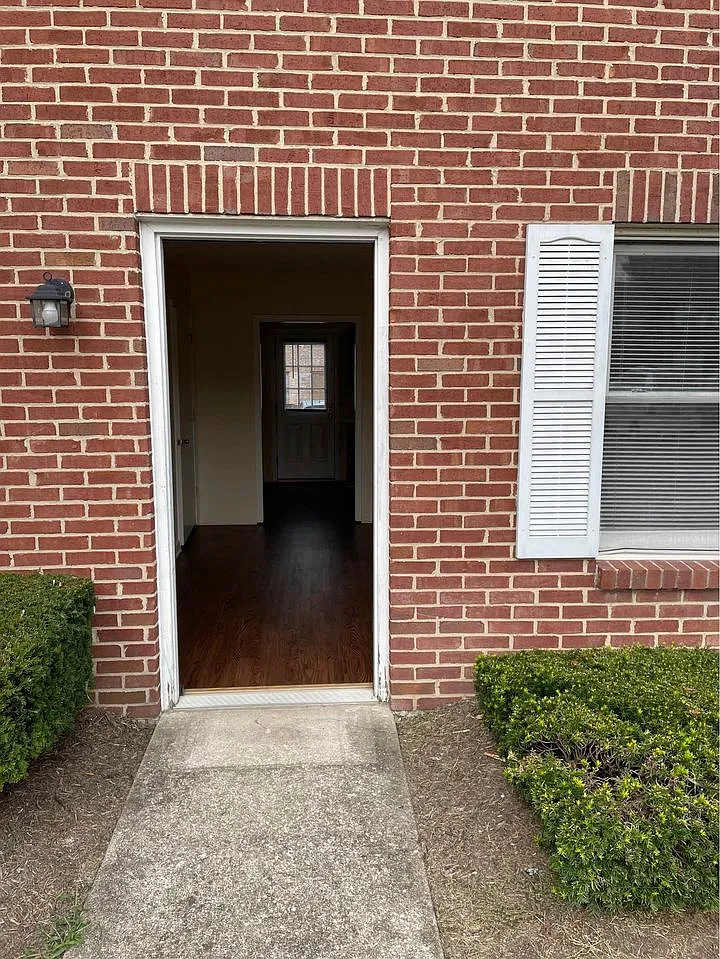 124 Alycia Drive — Photo 1