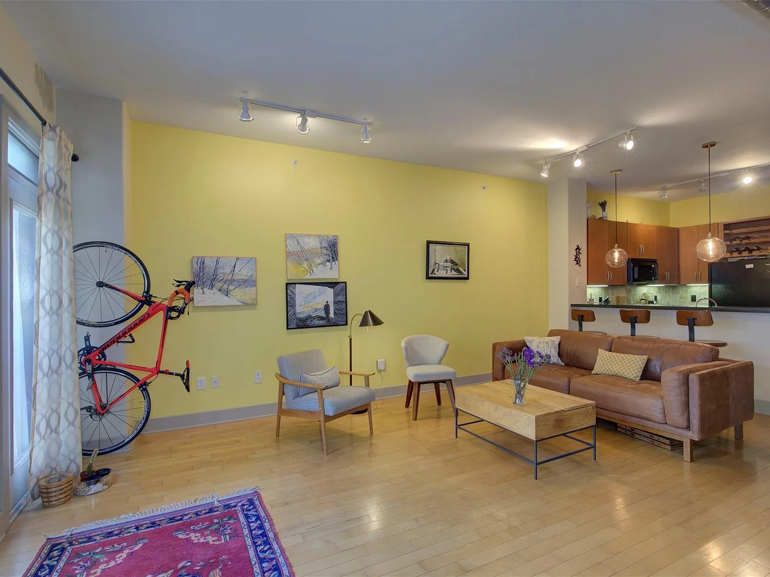 1 bed, 1.0 bath, 869 sqft, $2,275 — Photo 4