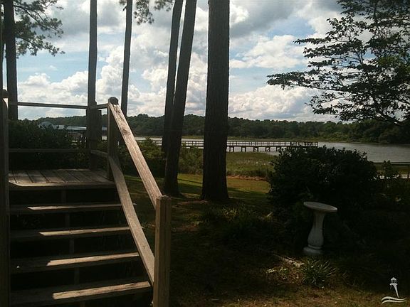 4th image of 2402 W Yacht Dr
