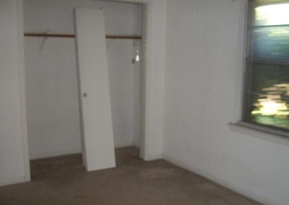 3rd image of 1606 Marguerite Ln