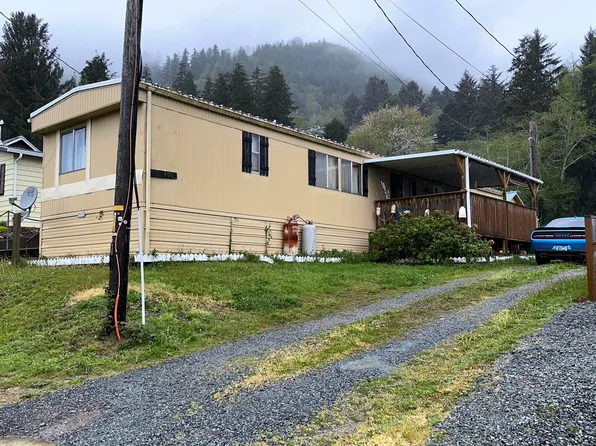 406 Evergreen Ave, Garibaldi, OR 97118