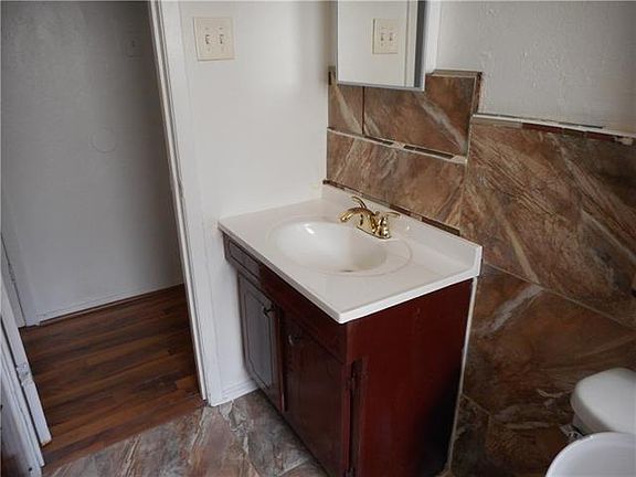 3rd image of 6592 Lazy River Dr