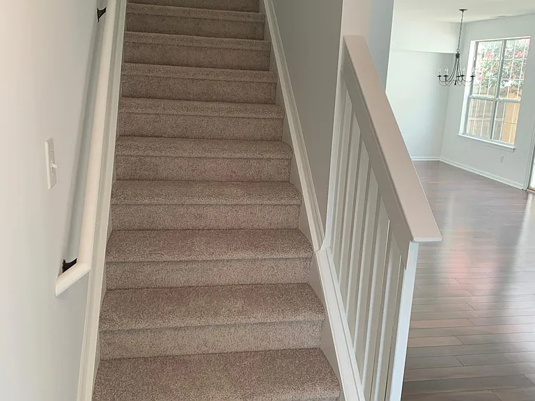 stairs to go to second floor
