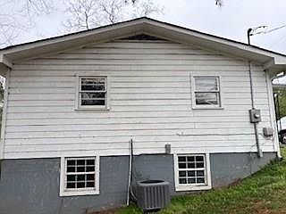 5th image of 309 Crest Dr