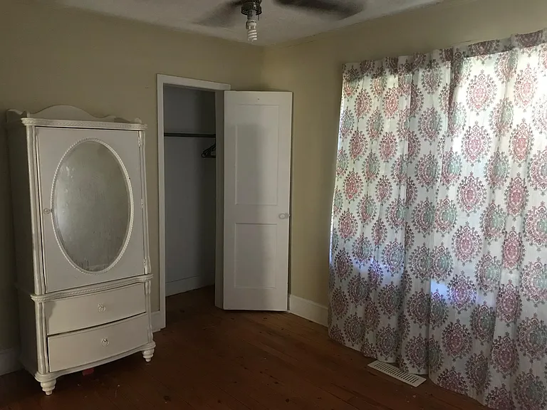 222 Fite St — Photo 1