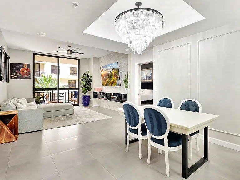 801 S Olive Ave #1018 — Photo 5