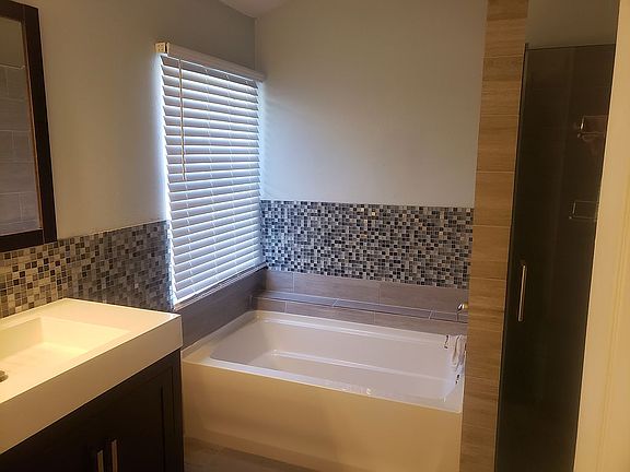 4th image of 1421 Scotch Pine Dr