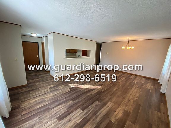 3rd image of 425 Dayton Ave APT 3