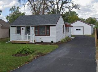 312 Liberty Blvd, Machesney Park, IL 61115