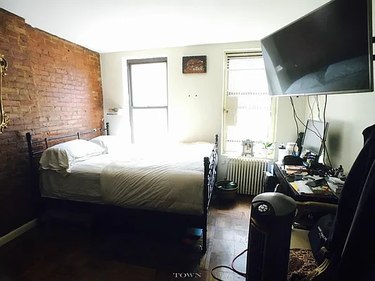 Rented by Town Residential | media 14