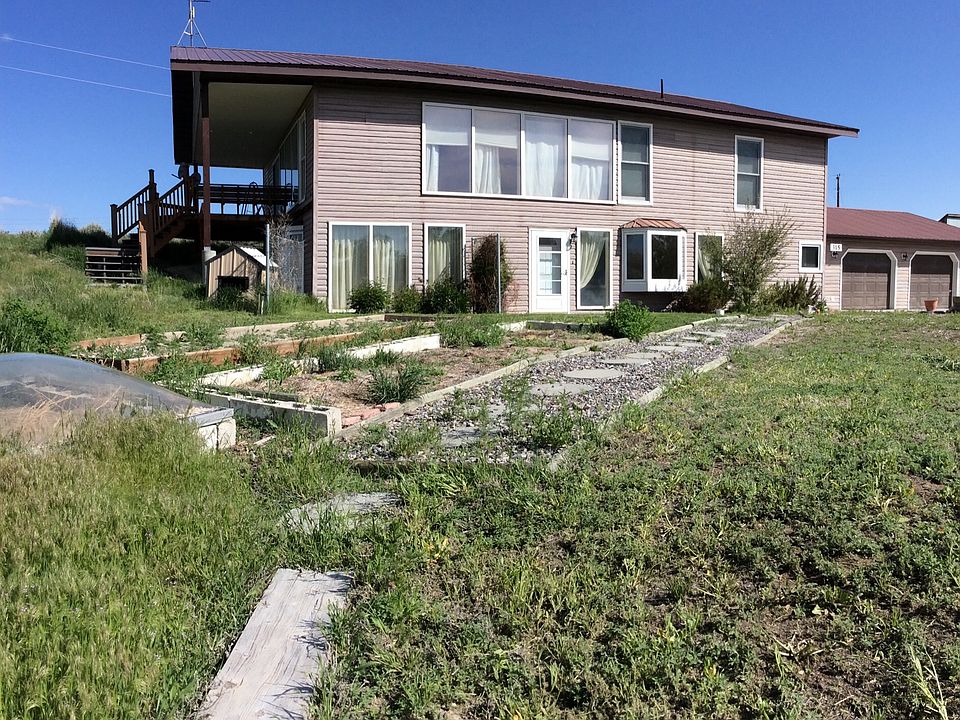 Garden beds & walk
