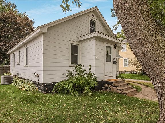 3rd image of 627 Davis Avenue