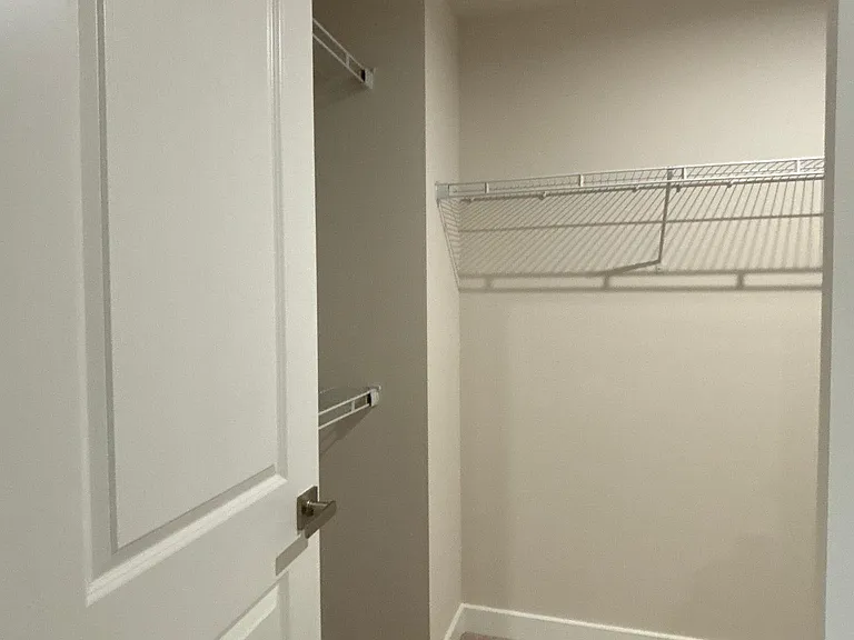 206 Lograto Ln — Photo 23