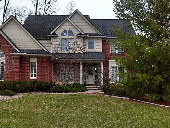 Front of Home in Fall