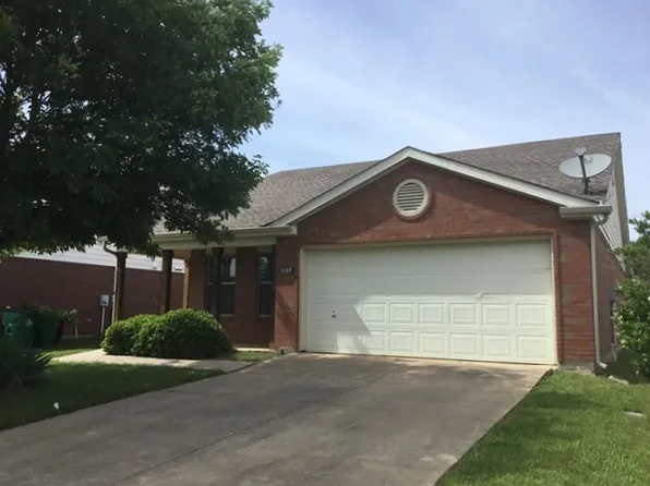 9109 Chisholm Trl, Aubrey, TX 76227