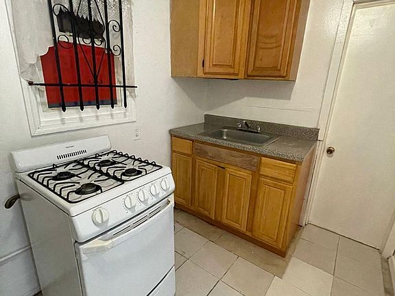5th image of 15015 118th Ave #1B