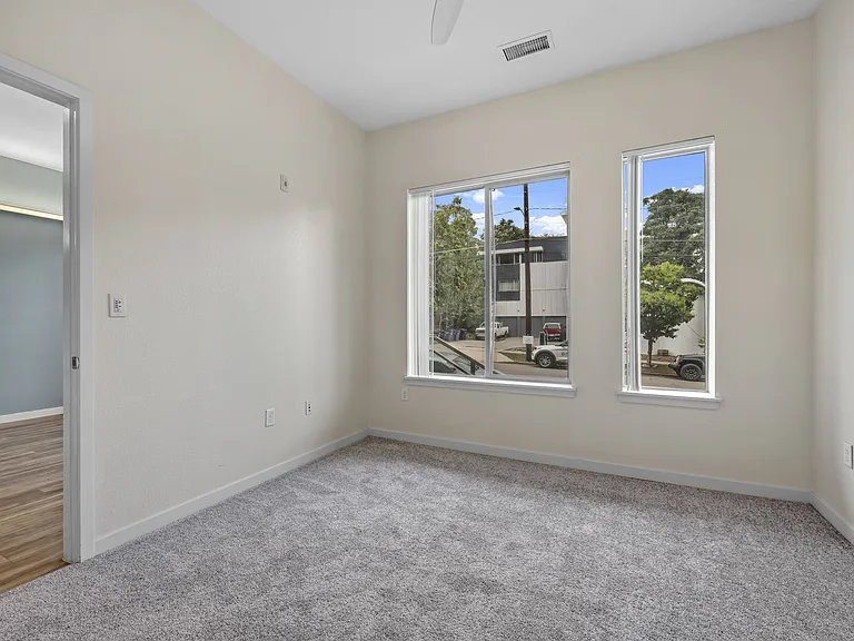 B Street Lohi Apartments — Photo 12