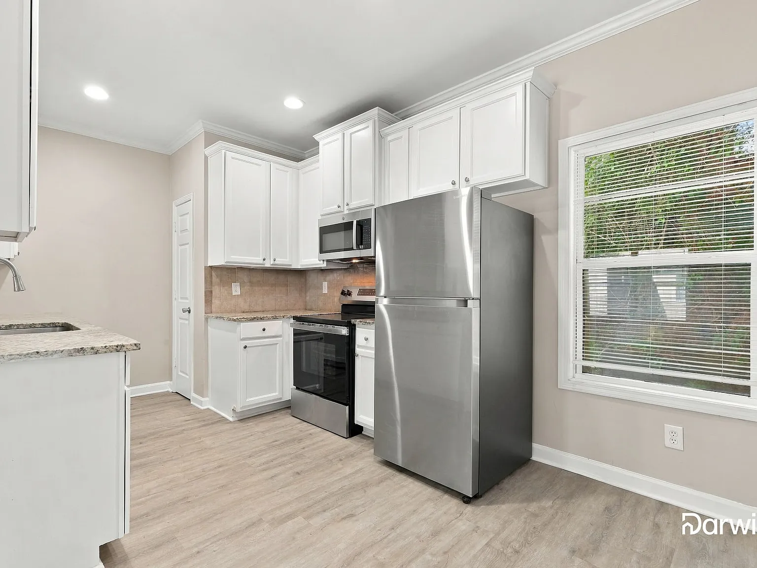3 bed, 2.5 bath, 1790 sqft, $2,375 — Photo 3