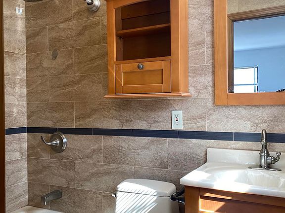 5th image of 185 Throgs Neck Blvd Floor 3