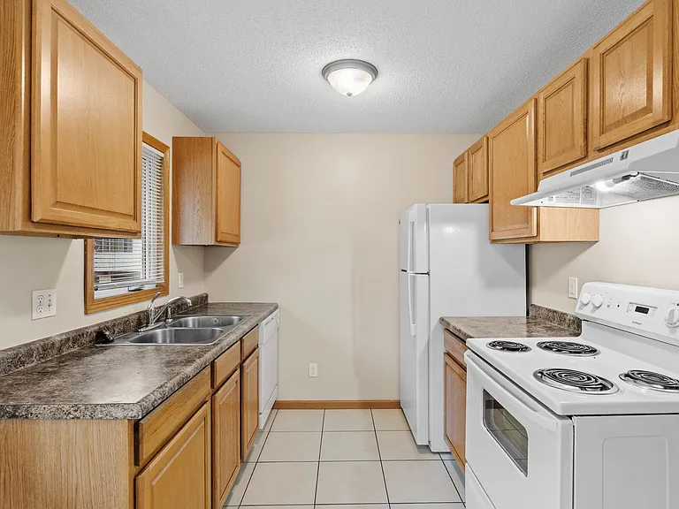 2156-3 kitchen