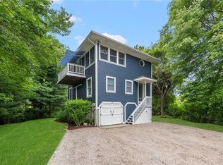 45 Channing Rd, Narragansett, RI 02882