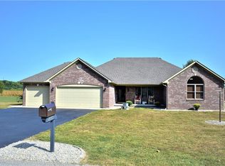 8355 Whispering Mist Ln, Mooresville, IN 46158