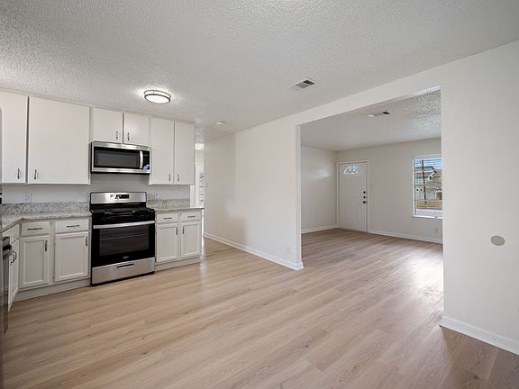 4th image of 5404 Northdale Dr