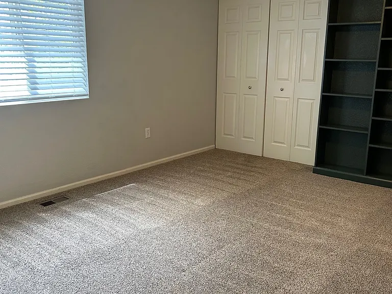 526 Plowman Way — Photo 9