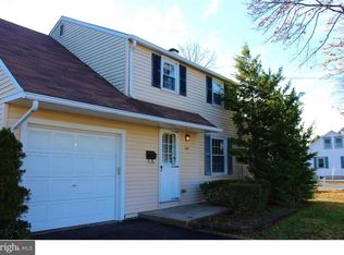 107 Dallas Rd, Willow Grove, PA 19090