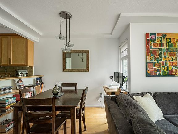 4th image of 865 W 15th Ave #201