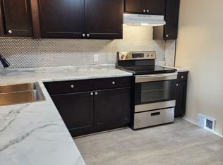 165 Schneiderman Dr, Akron, OH 44319