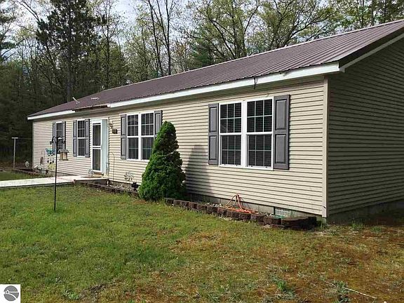 3rd image of 9445 Twinbrook Dr NW