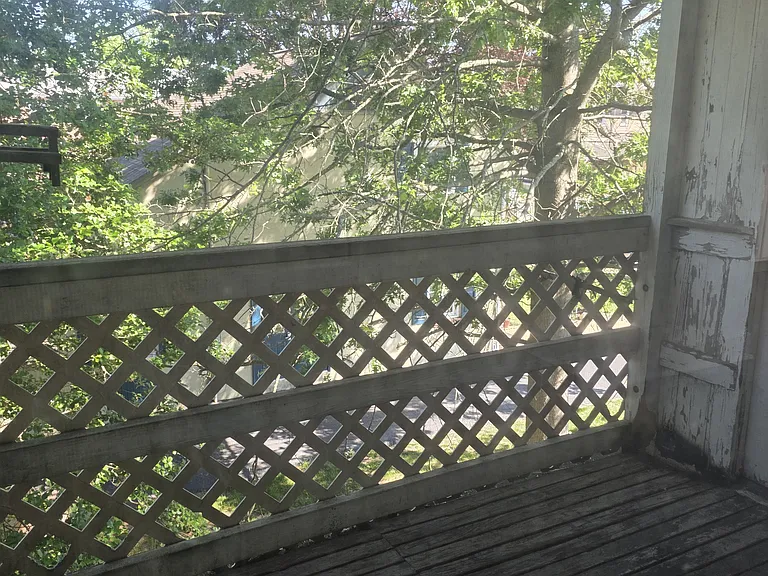 502 Church St #5 — Photo 8