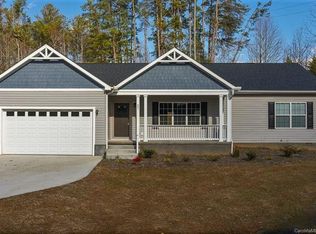 241 W Sunset Ridge Dr, Hendersonville, NC 28729