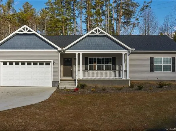 241 W Sunset Ridge Dr, Hendersonville, NC 28729
