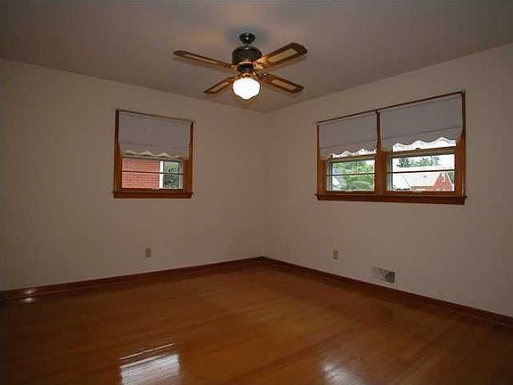 5th image of 2716 Pindell Ave