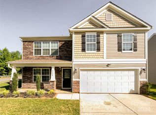 5528 Amber View Ct, Charlotte, NC 28216